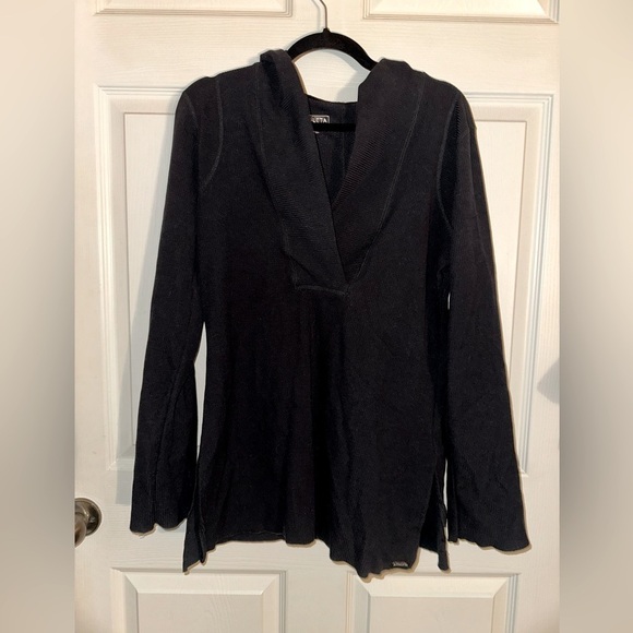 Athleta Tops - Athleta womens black v neck contemporary hooded sweater M athleisure